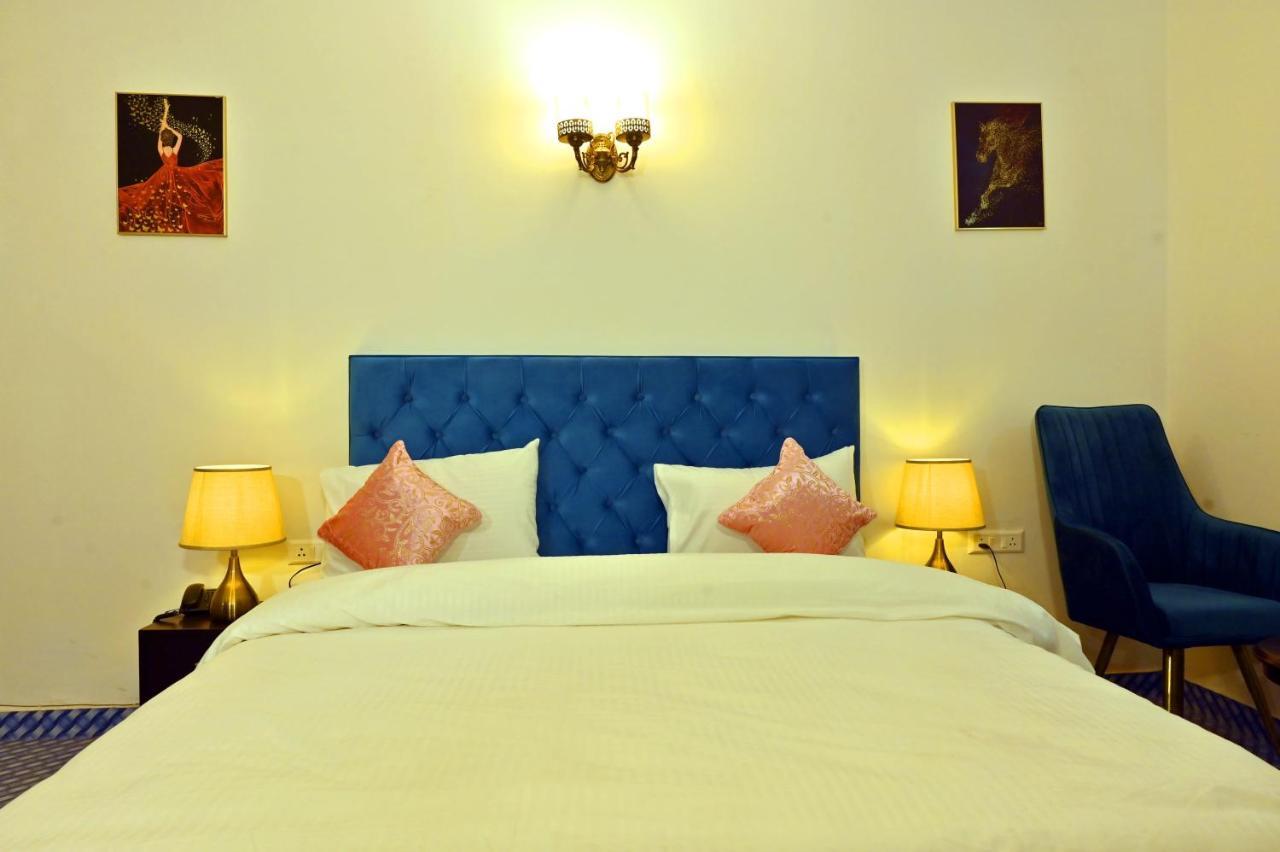 Jay Ally - Boutique Hotel Nowe Delhi Zewnętrze zdjęcie